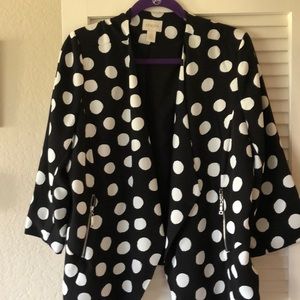 Black-and-white polkadot jacket